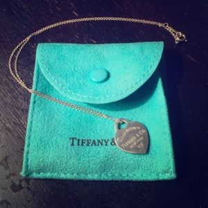 TIFFANY&CO return to Tiffany mini heart necklace