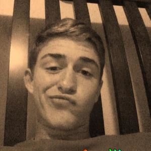 Meet your Posher, Kyle