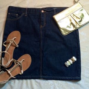 Gap jean skirt