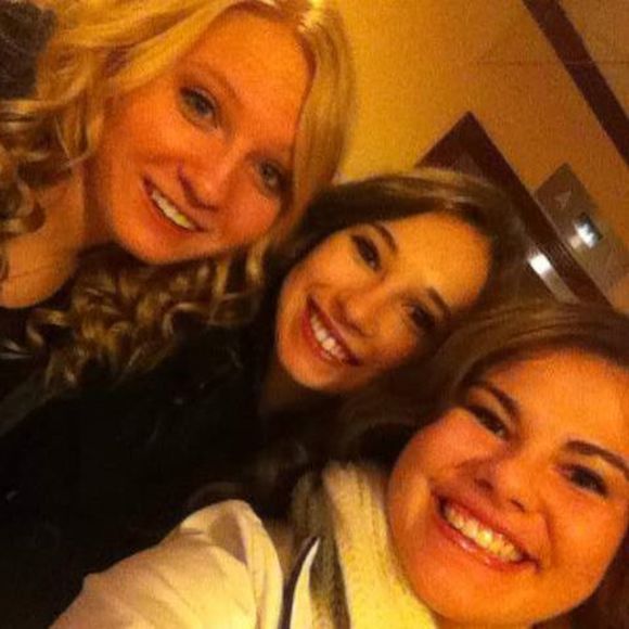 Meet your Posher, Jessica - Picture 1 of 1