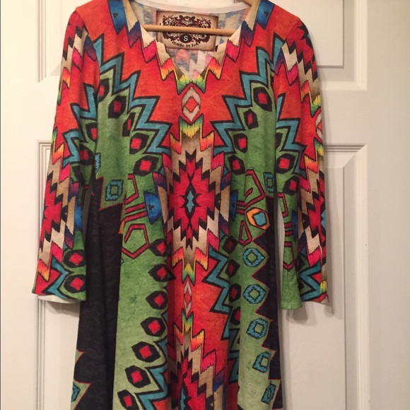 Tunic - Picture 1 of 3