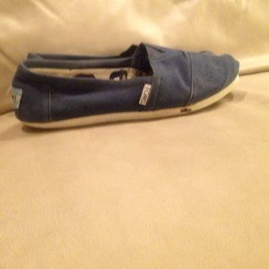 Navy blue toms!