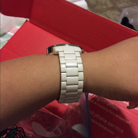 Sold in bundle - Picture 2 of 2