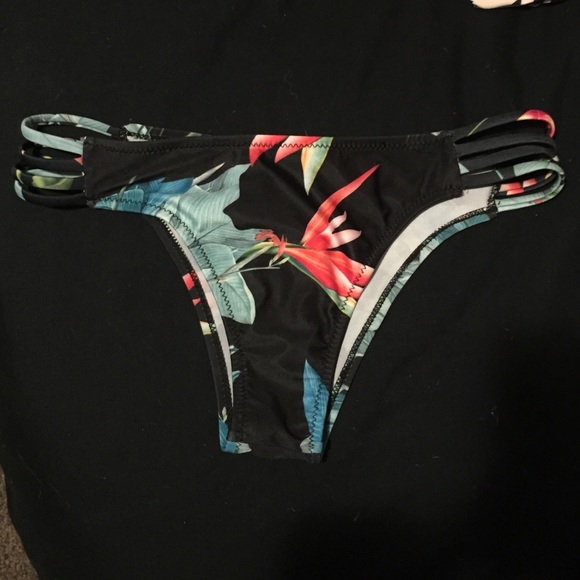 Patterned Bathing Suit Bottoms