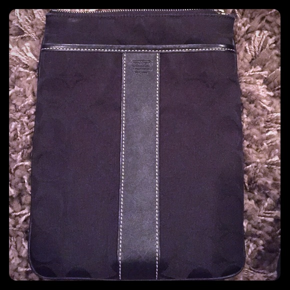 Black Coach Messenger Bag In Great condition!