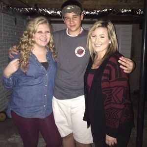 Meet your Posher, Logan