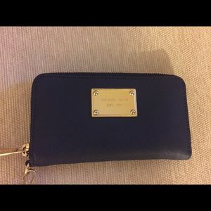 Michael Kors Saffiano Leather Jet Set Wristlet.