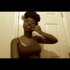 Meet your Posher, Lea