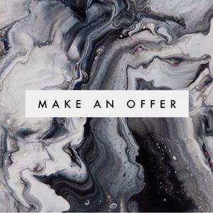 Why wait??! Make an offer 💖