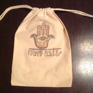 GET YOUR HANDMADE HOLIDAY WINE/GIFT BAGS EARLY! ❤️