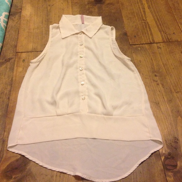 Button up sleeveless blouse - Picture 4 of 4