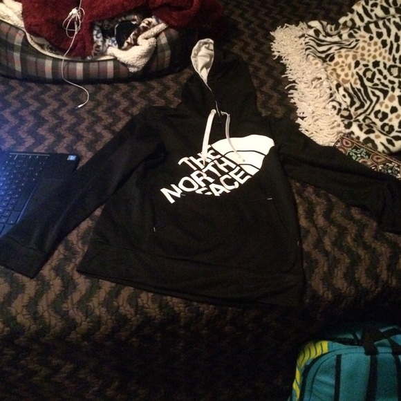 Men's North Face Hoodie