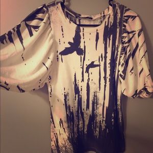 Black and white bird sweater 💕