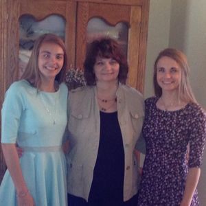 Meet your Posher, Laurie