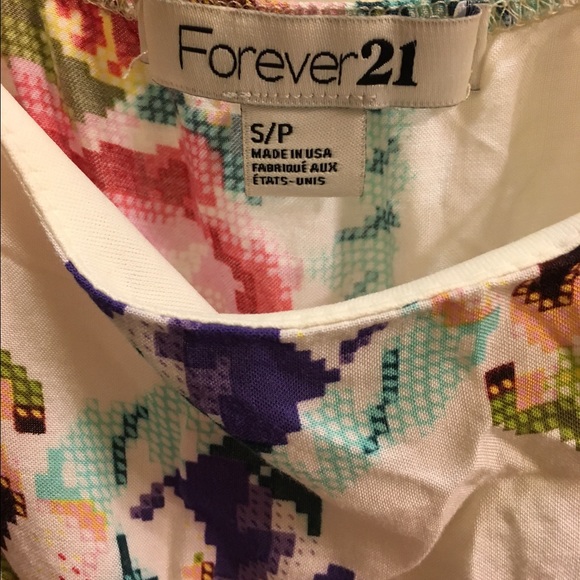 Forever 21 floral dress - Picture 2 of 2