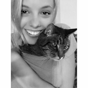 Meet your Posher, Maddie