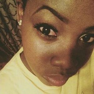 Meet your Posher, Lay