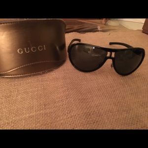 Gucci GG1566 Sunglasses