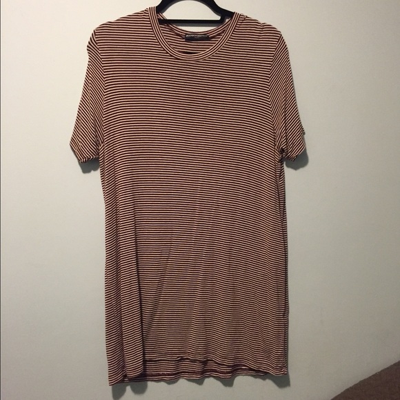 Brandy Melville Tops - NWOT brandy Melville striped tee