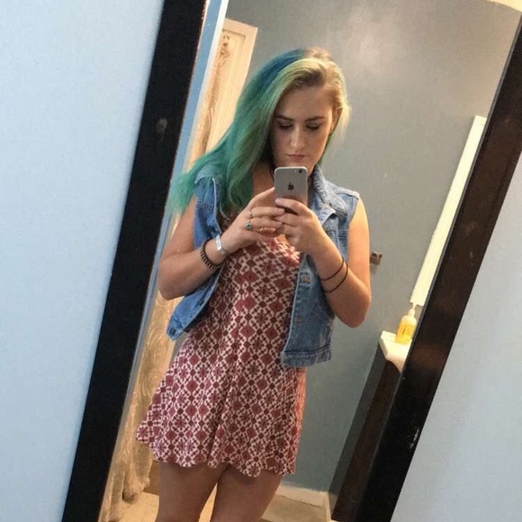 Meet your Posher, Momo - Picture 2 of 6