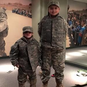 Meet your Posher, Logan