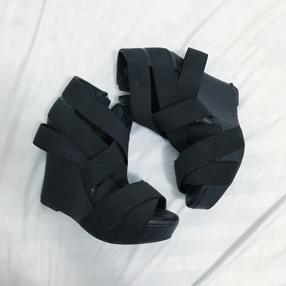 Dollhouse Black Strapped Platform Wedges