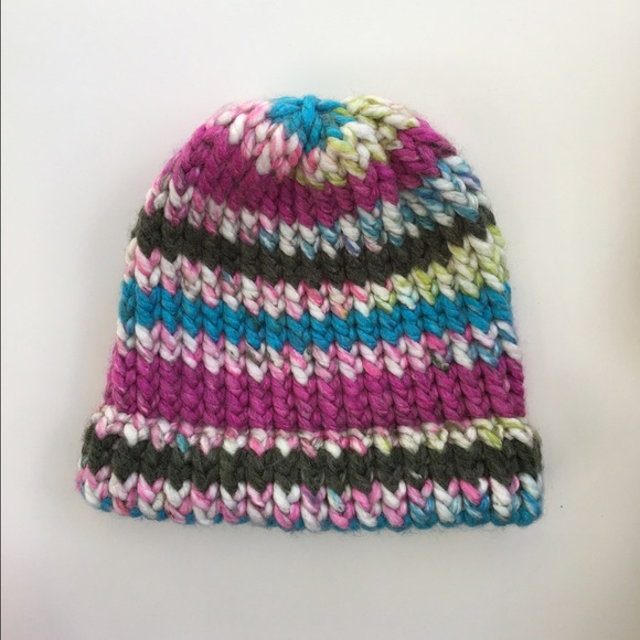 Hand knit hat - Picture 1 of 1