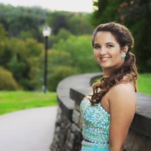 Meet your Posher, Kaitlyn renae