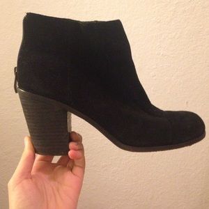 Vince Camuto black suede booties