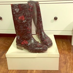 Women coach poppy rain boots