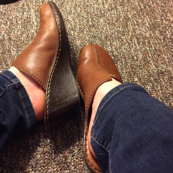 Born clogs