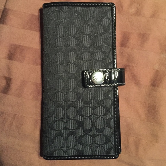 Coach wallet