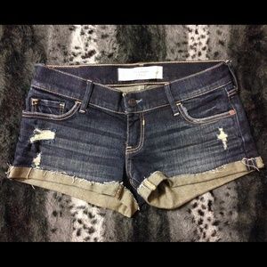 BRAND NEW Abercrombie & Fitch denim shorts
