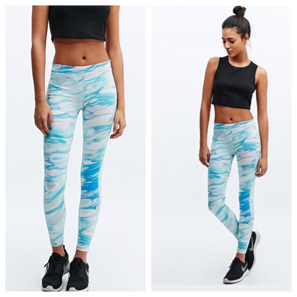Urban Outfitters Without Walls Blue Marble Legging - Picture 2 of 4