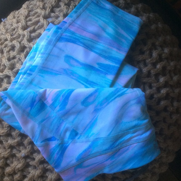 Urban Outfitters Without Walls Blue Marble Legging - Picture 4 of 4