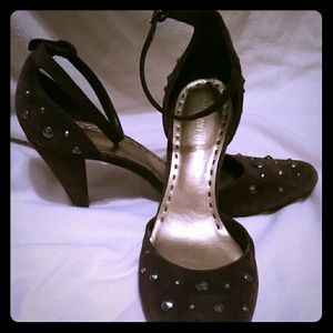 Gianni Bini Suede Leather Kitten Heels