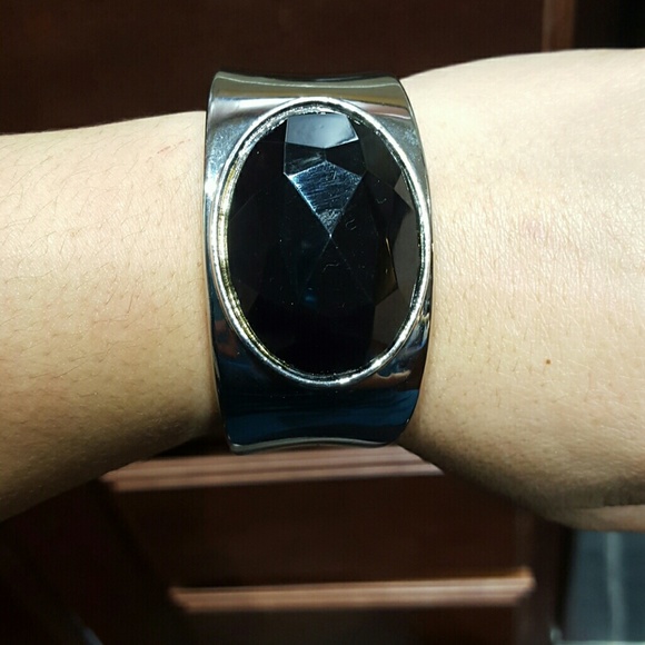 Jewel Cuff Bracelet - Picture 3 of 4