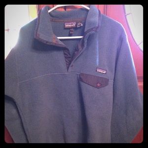 Blue Patagonia pullover!