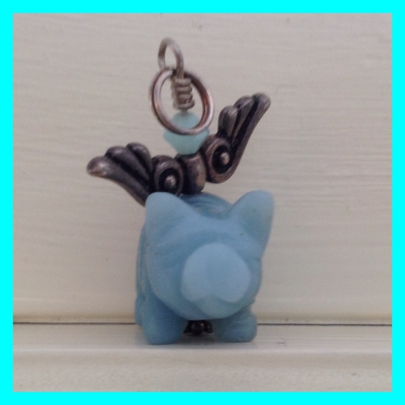 CUTE BLUE PIG CHARM OR NECKLACE - Picture 4 of 4