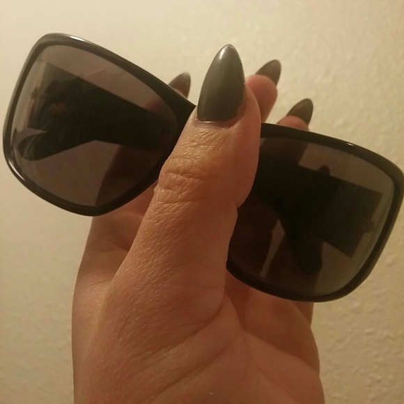 Prada Sunglasses - Picture 4 of 4