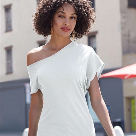 Off shoulder white tee