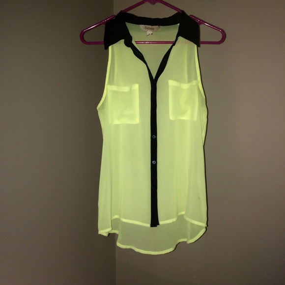 ✨ Bundle of collared sheer tops ✨