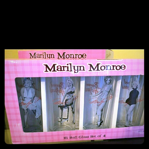 Marilyn Monroe drinking glasses