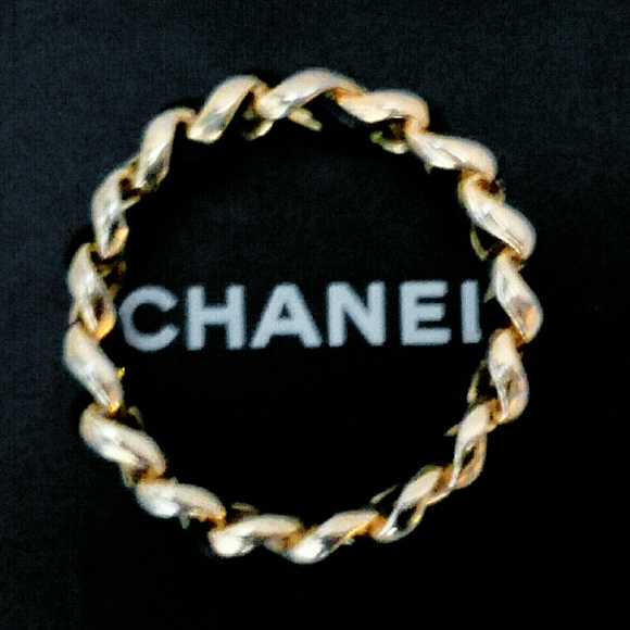 ❌Vintage Gold  Black Leather Chain Bangle- Chanel❌ - Picture 2 of 4