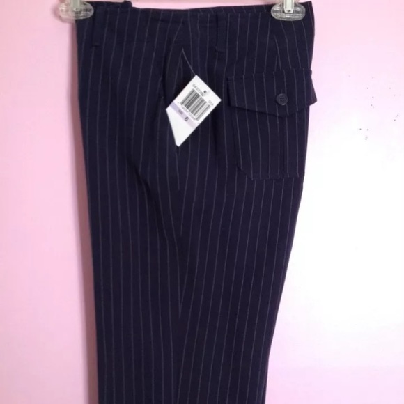 Navy pinstripe capri suit (tags attached) - Picture 4 of 4