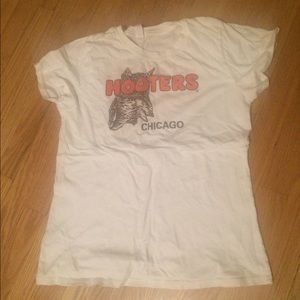 HOOTERS CHICAGO SHIRT