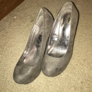 Grey wedges, super comfortable and cute