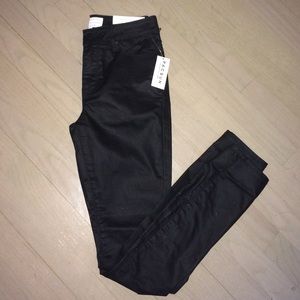 (NWT) Kendall&Kylie black high-rise skinny jeans