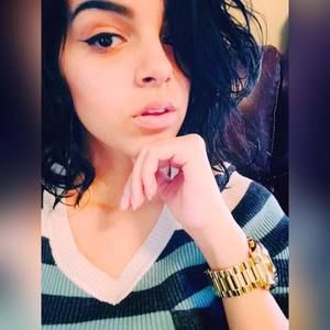 Meet your Posher, Mimi