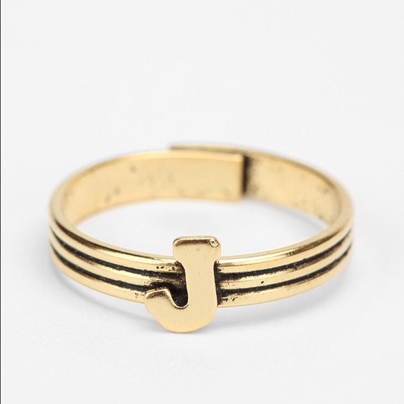 Stackable 'J' Ring - Picture 2 of 4